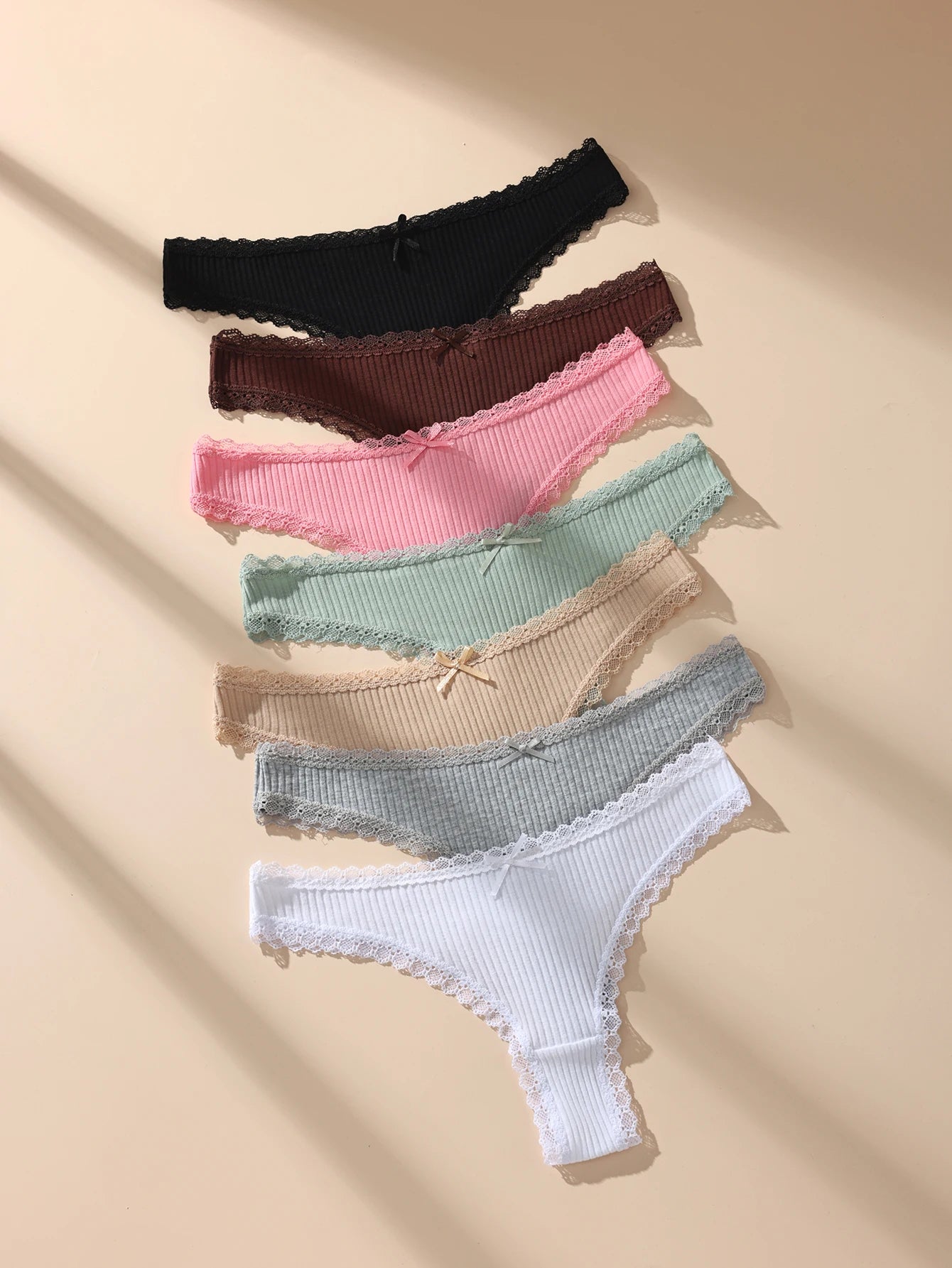 Lot 7 Strings Dentelle Coton