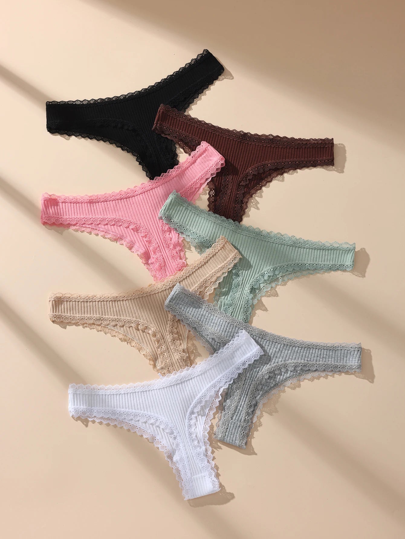 Lot 7 Strings Dentelle Coton